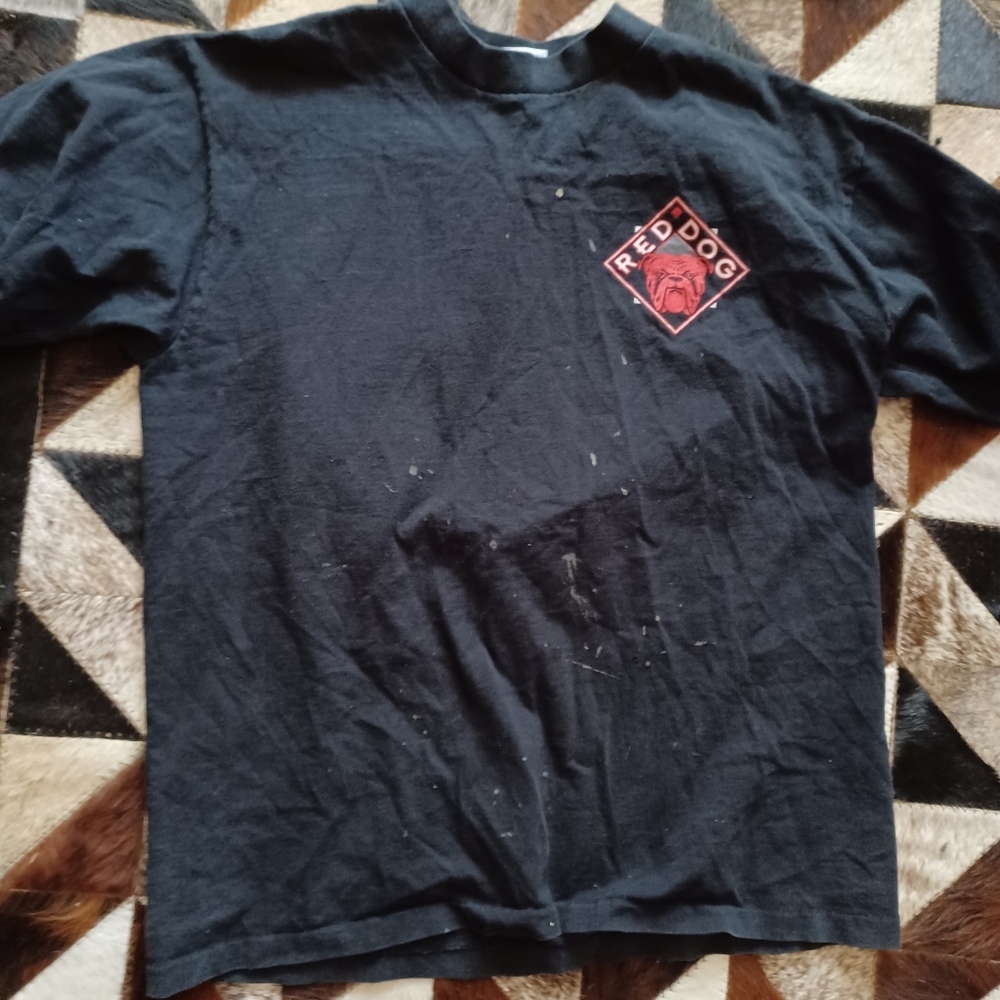 Vintage Distressed red dog tee l